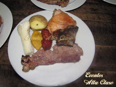 Catering Almuerzo Cena Asado Parrillada